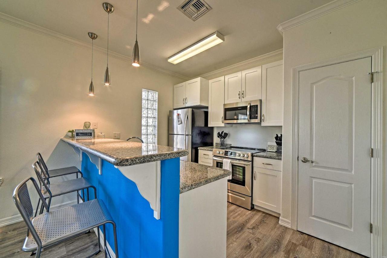 Modern Island Condo With Pool Steps To The Beach! South Padre Island Εξωτερικό φωτογραφία